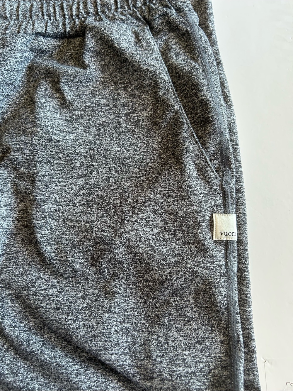 Vuori Woman’s Heather Gray Jogger Bottoms